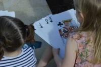 ⁦קלפים ענקיים לבית ולחצר מבית Traditional Garden Games חוויית משחק מרשימה לכל גיל⁩ – תמונה ⁦3⁩