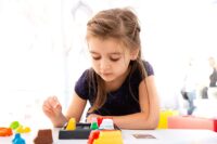 ⁦משחק חשיבה והיגיון RushHour junior מהדורה מיוחדת שעת שיא ג'וניור מבית ThinkFun⁩ – תמונה ⁦7⁩