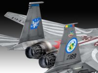 ⁦קיט מתנה מודל להדבקה של מטוס קרב 1:72 F-15E Strike Eagle  מבית Revell⁩ – תמונה ⁦3⁩