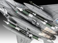 ⁦קיט מתנה מודל להדבקה של מטוס קרב 1:72 F-15E Strike Eagle  מבית Revell⁩ – תמונה ⁦5⁩