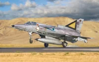 ⁦מודל להדבקה של מטוס קרב ישראלי דגם כפיר Kfir C.2 בקנה מידה של 1:72 מבית Italeri⁩ – תמונה ⁦4⁩