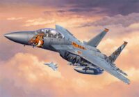 ⁦מודל להדבקה של מטוס קרב 1:144 F-15E Strike Eagle  מבית Revell⁩ – תמונה ⁦5⁩
