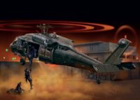 ⁦מודל להדבקה של מסוק קרב אמריקאי דגם UH-60 Black Hawk Night Raid בקנה 1:72 מבית Italeri איטליה⁩ – תמונה ⁦2⁩