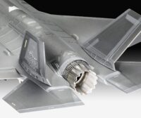 ⁦דגם מטוס להרכבה F35 Lightning II מטוס קרב חמקן אמריקאי חדיש בקנה מידה של 1:72 מבית Revell⁩ – תמונה ⁦5⁩