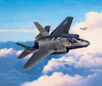 ⁦דגם מטוס להרכבה F35 Lightning II מטוס קרב חמקן אמריקאי חדיש בקנה מידה של 1:72 מבית Revell⁩ – תמונה ⁦8⁩
