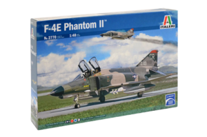 מודל להדבקה של מטוס קרב מיתולוגי פאנטום F4-E Phantom II בקנה מידה של 1:48 מבית Italeri