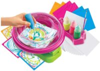⁦מכונה ליצירת אומנות צביעה בסיבוב והתזה Tornado Spin Art - מכונת התזה ליצירות אומנות לילדים מסדרת ThinkingKits של 4M ארה"ב⁩ – תמונה ⁦2⁩