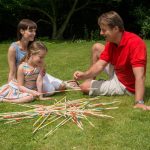 משחק  חוץ דוקים ענקיים XL מעץ לחצר ולגינה מבית  TRADITIONAL GARDEN GAMES UK