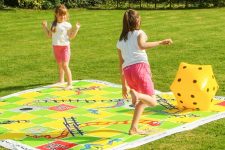 משחק חוץ חצר סולמות ונחשים XL ענק 3X3 מטר מבית TRADITIONAL GARDEN GAMES UK