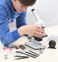 ⁦מיקרוסקופ לילדים BUKI X1000 עם תאורה עלית ותחתית מגיע עם ערכת מחקר מבית בוקי צרפת⁩ – תמונה ⁦7⁩