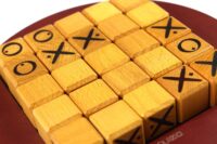 ⁦משחק חשיבה לילדים קוויקסו - QUIXO משחק חשיבה תחרותי ומהנה מבית FoxMind⁩ – תמונה ⁦8⁩