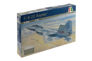 מודל להדבקה של מטוס קרב אמריקאי מדגם F/A-22 Raptor בקנה מידה של 1:48 מבית Italeri