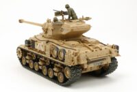 ⁦דגם טנק להרכבה שרמן M51 בקנה מידה 1:35 מבית Tamiya יפן⁩ – תמונה ⁦2⁩