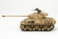⁦דגם טנק להרכבה שרמן M51 בקנה מידה 1:35 מבית Tamiya יפן⁩ – תמונה ⁦3⁩