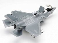 ⁦מודל להדבקה של מטוס קרב חמקן F-35B Lightning II בקנה מידה 1:72  מבית Tamiya יפן⁩ – תמונה ⁦2⁩