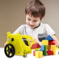 ⁦הרחבה רכב רובוטי לבקר מיקרוביט ללימוד תכנות  - רכב רובוטי שולחני Micro:bit Desk bit Small Car V2 מבית Keyestudio⁩ – תמונה ⁦4⁩