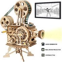 ⁦פאזל מכני - מסרטת רטרו VITASCOPE להרכבה מעץ מבית ROKR⁩ – תמונה ⁦6⁩