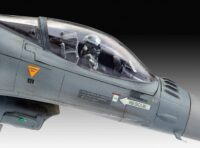⁦מודל להדבקה של מטוס קרב F-16 MLU- Mid Life Update בקנה מידה 1:72 מבית Revell⁩ – תמונה ⁦3⁩
