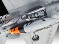 ⁦מודל להדבקה של מטוס קרב F-16 MLU- Mid Life Update בקנה מידה 1:72 מבית Revell⁩ – תמונה ⁦5⁩