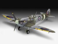 ⁦סט מודלים להדבקה של 2 מטוסי קרב  Bf-109 G-10 ו Spitfire MK.V בקנה מידה 1:72 מבית Revell⁩ – תמונה ⁦9⁩