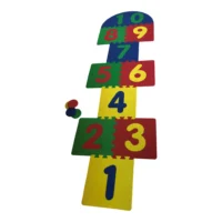 ⁦משחק קלאס  ענק לחצר וחוץ - Garden Hopescotch מבית  TRADITIONAL GARDEN GAMES UK⁩ – תמונה ⁦4⁩
