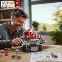 ⁦ערכת הרכבה לבניית מנוע רכב אמריקאי קלאסי ממונע עם 8 צילינדרים V8 מבית Mould King⁩ – תמונה ⁦3⁩